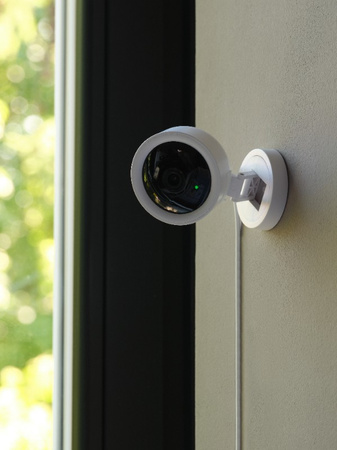 Inteligentna Kamera Wewnętrzna 2K QHD Głośnik Syrena Alarmowa Smart+ Wifi Biała Osram