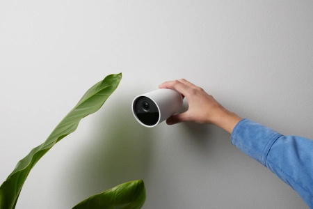 Kamera Zewnętrzna Bateryjna Akumulatorowa IP 1080p Full HD CMOS Biała Zigbee WiFi SMART Security Camera Secure Philips HUE