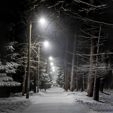 Lampa Uliczna Solarna LED Parkingowa 5W 250lm 6500K IP65 Czujnik ruchu + Uchwyt + Pilot