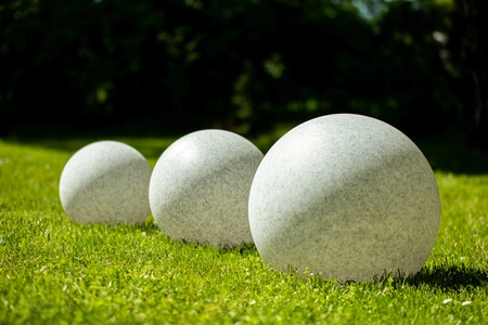 Lampa Zewnętrzna Ogrodowa Wbijana 230V E27 KULA 35cm Kamienna