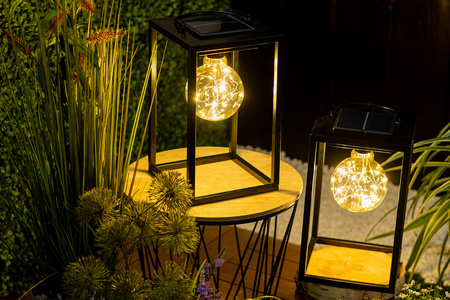 Lampa Solarna LED Zewnętrzna Ogrodowa Stojąca Wisząca Latarenka 3000K IP44 26cm Czujnik Zmierzchu