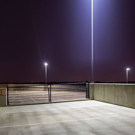 Lampa Uliczna Solarna LED Parkingowa 5W 250lm 6500K IP65 Czujnik ruchu + Uchwyt + Pilot