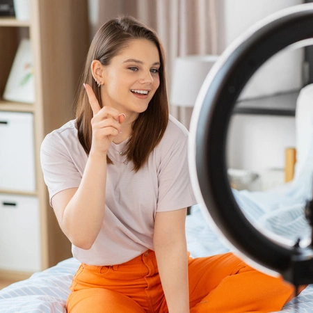 Lampa Podłogowa LED 15W 330lm 2700-4000-6500K Ciepła 360° Czarna Ściemnialna SELFIE Sanico Goldlux