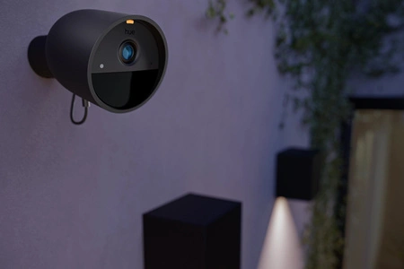 Kamera Przewodowa Zewnętrzna IP 1080p Full HD CMOS Czarna Zigbee WiFi SMART Security Camera Secure Philips HUE