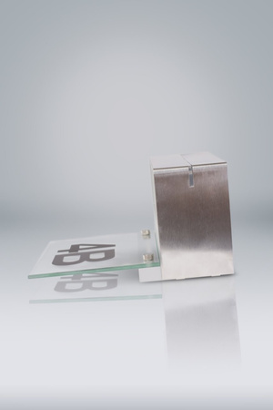 Lampa Ogrodowa LED Podświetlany Numer Domu Kinkiet Elewacyjny DOOR 6W IP54 Srebrna Volteno