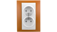 Unica Plus Gniazdo podwójne 2P+PE z przesłoną ugier pomarańczowy MGU63.069.869